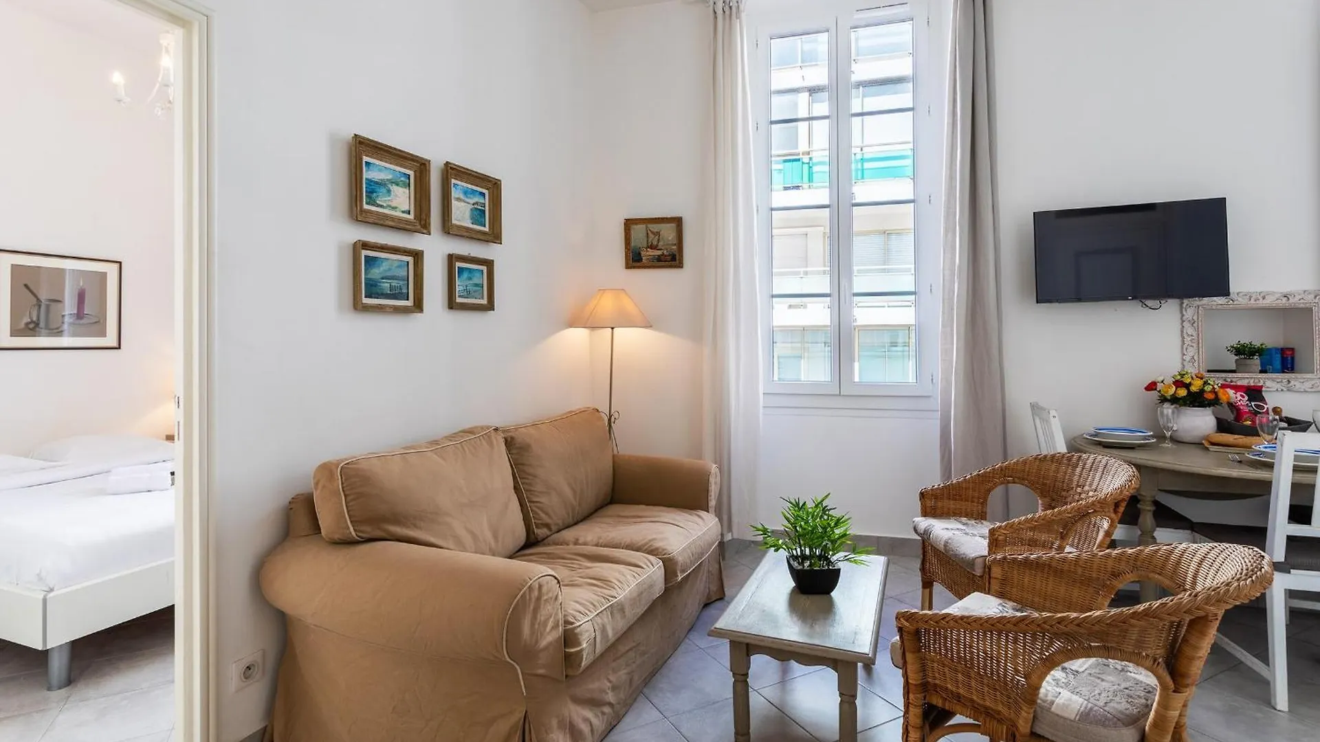 Freres Pradignaclat1101 Apartment Cannes France