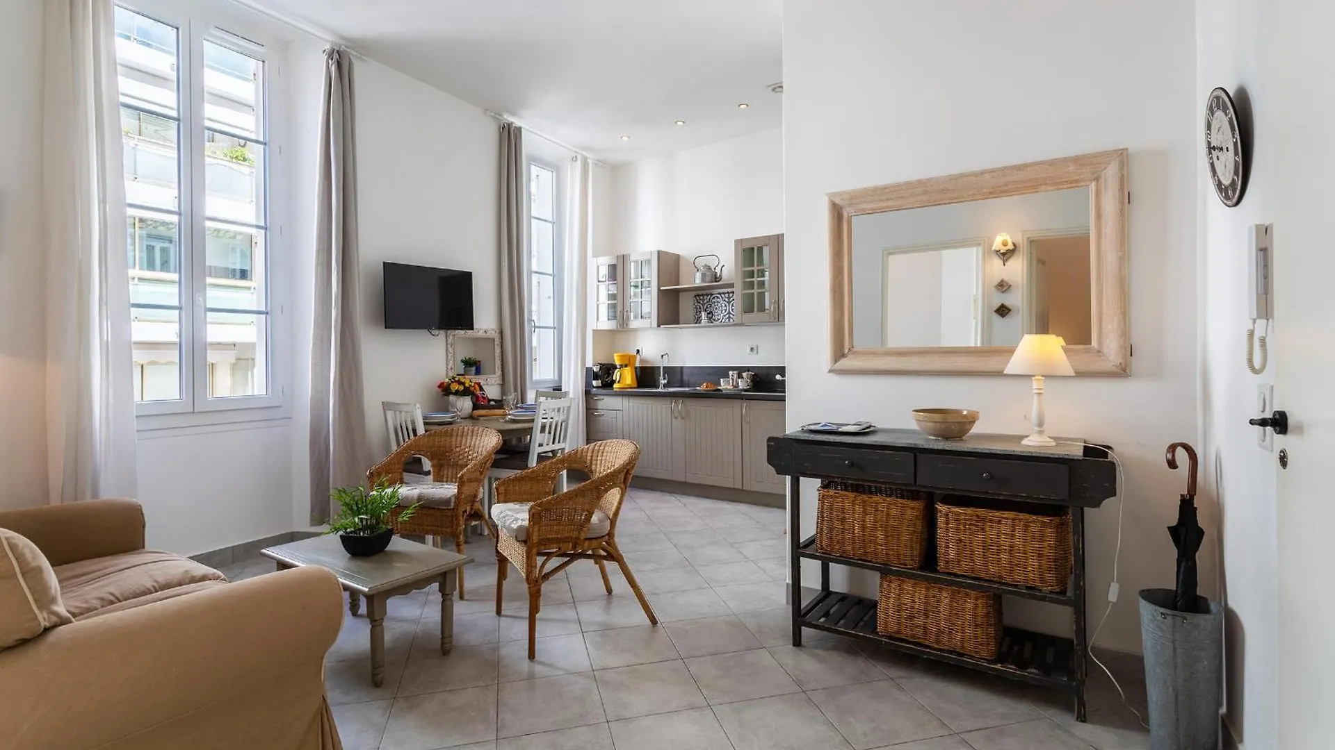 Freres Pradignaclat1101 Apartment Cannes France
